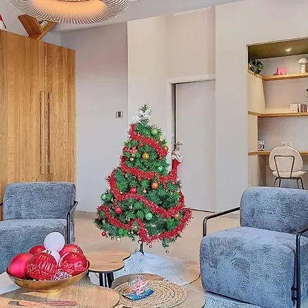 Luxurious Located At La Pironniere 빌라